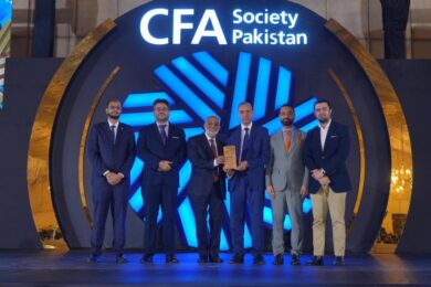 Meezan Bank Receives the 'Best Bank of the Year - Large Size Banks' Award from CFA Society Pakistan